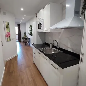 https://benalbeach-rr-suite.1costadelsol.com